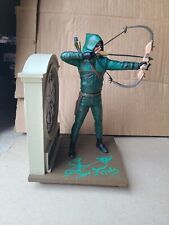 ARROW CW TV SERIES SEASON 1 PX EXCLUSIVE BOOKEND STATUE MIB STEPHEN AMELL picture
