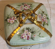 EXQUISITE LIMOGES HANDPAINTED  GOLD RIBBON DISPLAY BOX DECORATED BY BW '97 picture