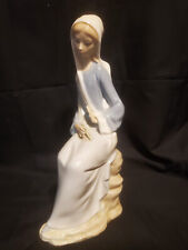 LLADRO FIGURINE 4972 SITTING GIRL WITH CALLA LILIES ** NO FLOWERS ** picture
