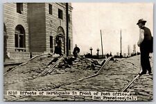 Postcard Effects of Earthquake in Front of Post Office, San Francisco CA P117 picture