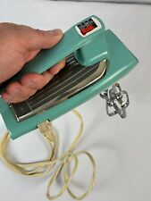 Vintage General Electric USA Atomic Turquoise Hand Mixer 20M47 Works Great picture