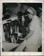 1941 Media Photo Modern Equipment Used To Can Olives Orland California picture