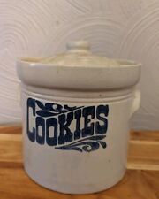 Vintage Pfaltzgraff Yorktowne Stoneware Blue & White Cookie Jar with lid USA picture