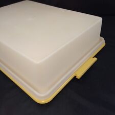 Tupperware Rectangular Fresh & Fancy Cake Carrier Harvest Gold with Lid 622-623 picture