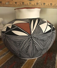 Vintage Acoma Native American pottery Vase Laguna New Mexico Hand painted picture