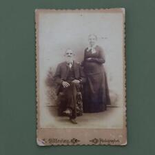 1880s CABINET CARD- HUSBAND AND WIFE IN TYPICAL VICTORIAN CLOTHES- FUNNY HISTORY picture