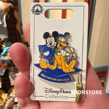 Disney Pin authentic 2024 Mickey mouse pluto graduation disneyland exclusive picture