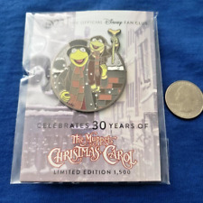 D23-Exclusive The Muppet Christmas Carol 30th Anniversary Kermit and Robin LE picture