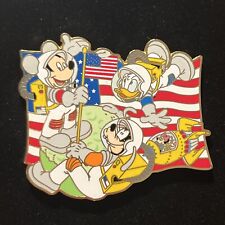 RARE DS Pin Mickey, Minnie, Donald and Goofy Astronauts Moon Flag Day PP47421 picture