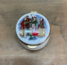 Vintage AYSHFORD Hinged Trinket Box Hand Painted Christmas Carolers Holiday picture