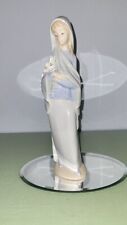Lladro lady madonna holding cala lillies 9” Glossy Daisa picture
