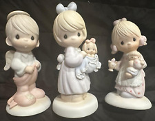 3 precious moment figurines 1977 Jesus is the light picture