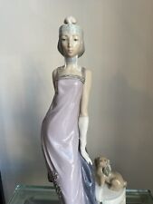 Lladro Collectible Figurine “Couplet Lady” picture