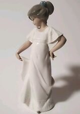 Lladro #1110 'HOW PRETTY' Young Lady Admires Dress Girl Child Pose Dance N-MINT picture