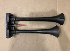 MIDLAND-ROSS CORPORATION SINGLE-HOUSING MULTI-TRUMPET AIR HORN PAT.#: 4,050,405  picture
