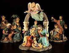 AVON NATIVITY - HOLIDAY TRESURES - COMPLETE SET of 4 - RETIRED 2002 - LOVELY SET picture