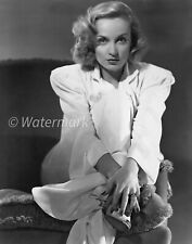 American celebrity Hollywood actress  Carole Lombard   8X10 PUBLICITY PHOTO picture