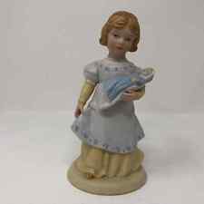 Avon 1981 A Mothers Love Porcelain Figurine Decorative Collectible Vintage picture