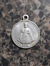 Vintage The Miraculous Infant Jesus of Prague Medal  picture