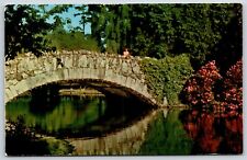 Postcard Beacon Hill Park, Stone Bridge, Victoria, British Columbia, CA Unposted picture