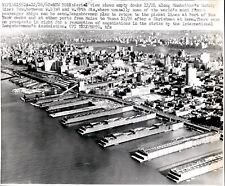 LG977 1962 UPI Wire Photo MANHATTAN'S LUXURY LINER ROW NEW YORK AERIAL VIEW picture