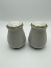 Vintage JAPAN Green Accent  Salt & Pepper Shakers Country Farmhouse Cottage picture