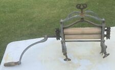 ANTIQUE CAST IRON AND WOOD WASHING MACHINE HAND CRANK WRINGER PRIMITIVE TOP ONLY picture