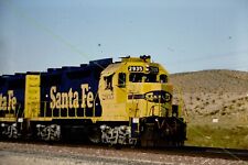Santa Fe 2935 ATSF orig railroad slide GP35 Oro Grande, CA picture