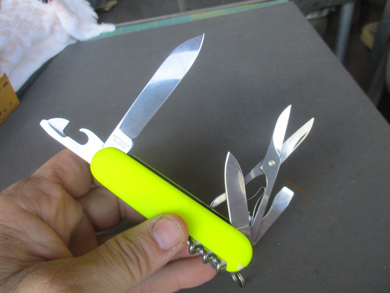 Vtg VICTORINOX Swiss Army, Officier Suisse Pocket Knife,,GLOW IN THE DARK HANDLE Vtg VICTORINOX Swiss Army, Officier Suisse Pocket Knife,,GLOW IN THE DARK HANDLE