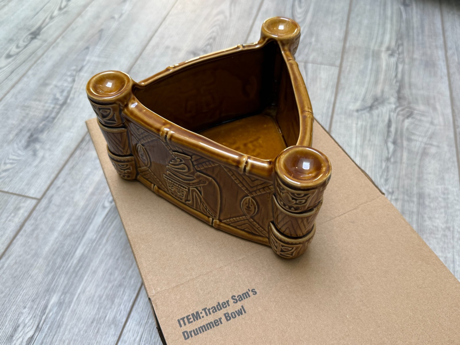 *NEW* Trader Sams Enchanted Tiki Bar Uh Oa Drummer Bowl 1st Edition Disneyland *NEW* Trader Sams Enchanted Tiki Bar Uh Oa Drummer Bowl 1st Edition Disneyland