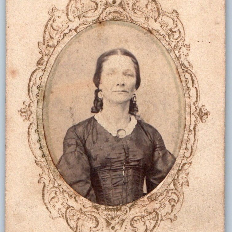 c1860s Aunt Caroline CDV Photo Woman Portrait Civil War 2c Revenue Tax Stamp Vtg