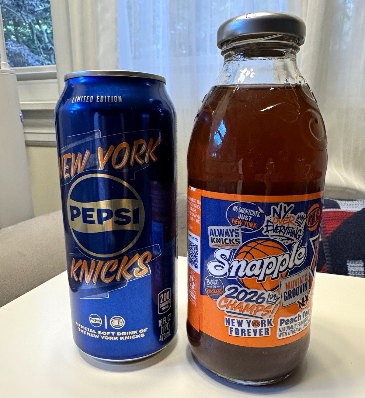 Pepsi New York Knicks Limited Edition Can & Snapple Glass Bottle 2026 Set