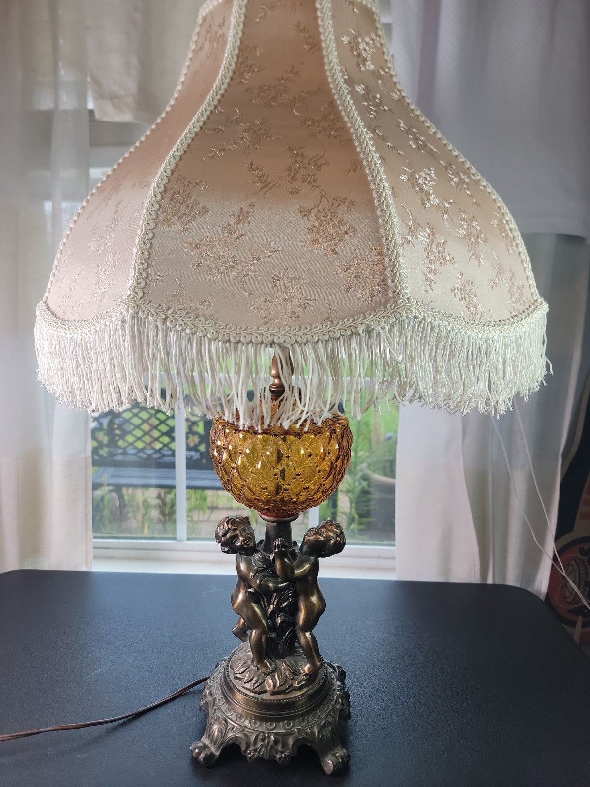 VTG 1960s Antique CHERUB Table LAMP Brass Fringe Shade Large WORKS 