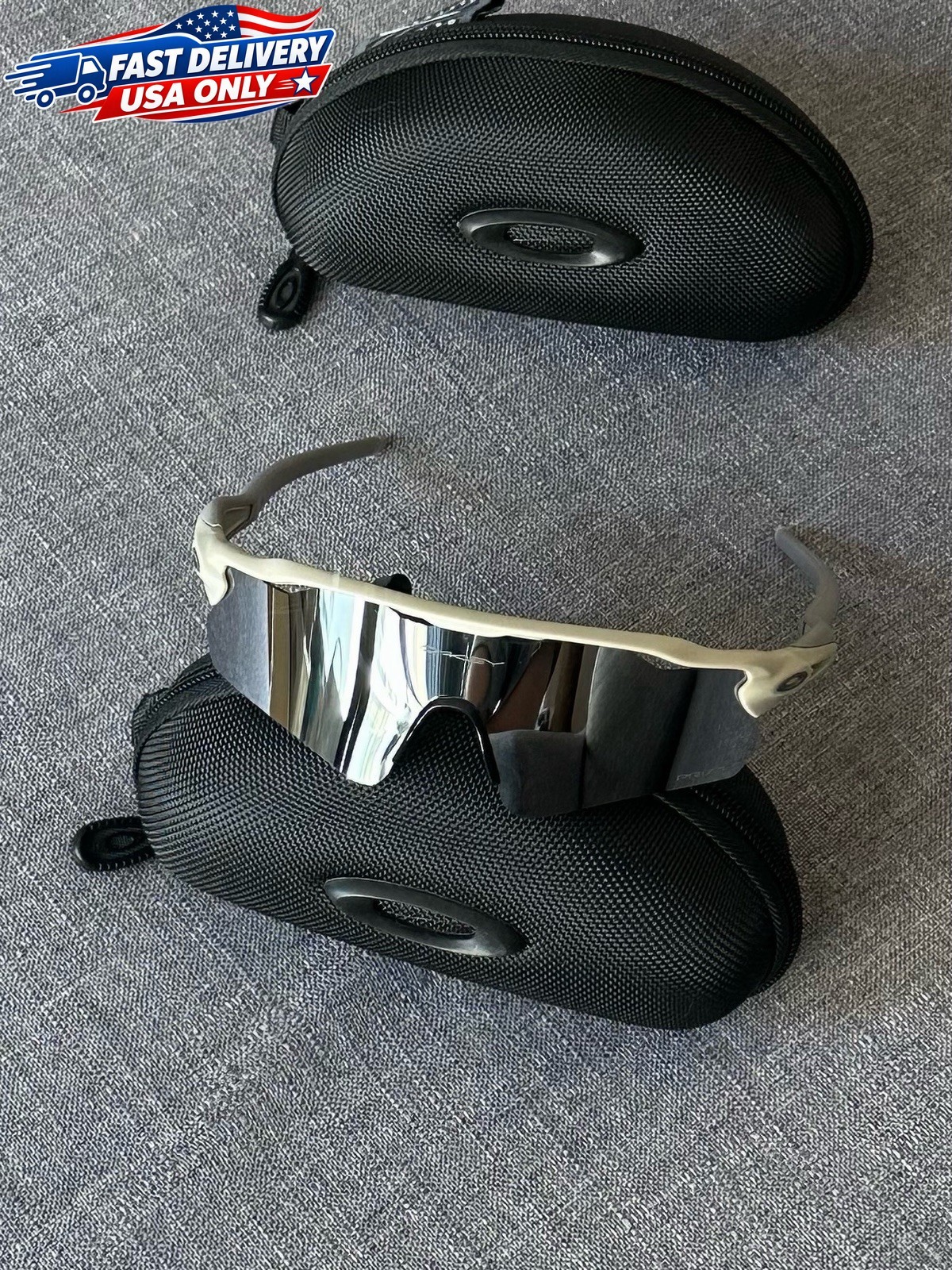 Oakley Radar EV Sunglasses – Reflective Silver Lenses