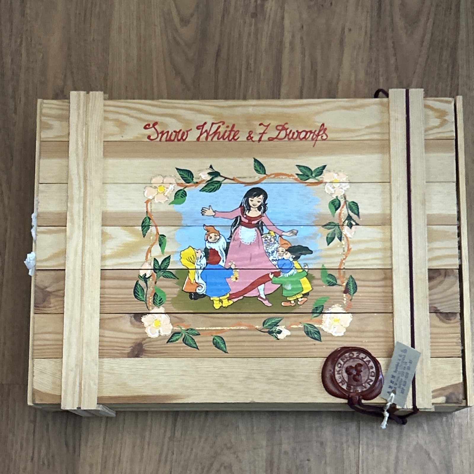 Polonaise Komozja Snow White 7 Dwarves Blown Glass Ornaments Wood Crate Perfect