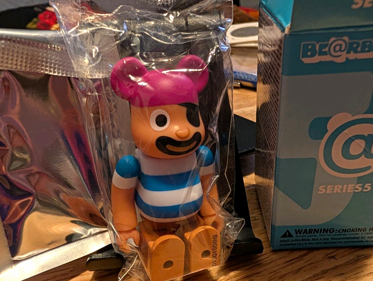 Medicom Toy Be@rbrick Series 5 Pirate Art Toy Figure Blind Box Unopened