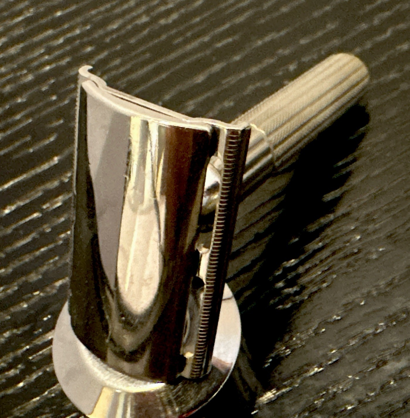 Vintage 1940’s Gillette Fat Handle Tech/Triangular Slots Vintage 1940’s Gillette Fat Handle Tech/Triangular Slots