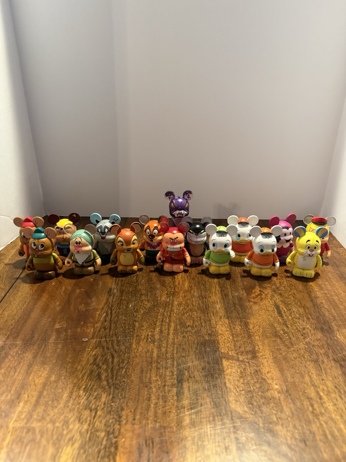 (16) Disney Vinylmation Animation Series 4 Kronk, Bambi, Meeko, Sleep And More