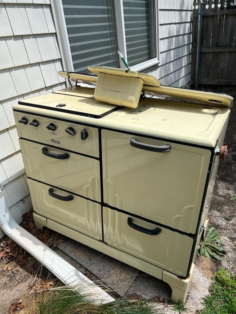 1940’s Vintage MAGIC CHEF American Stove Company Enameled Stove Oven 1940’s Vintage MAGIC CHEF American Stove Company Enameled Stove Oven