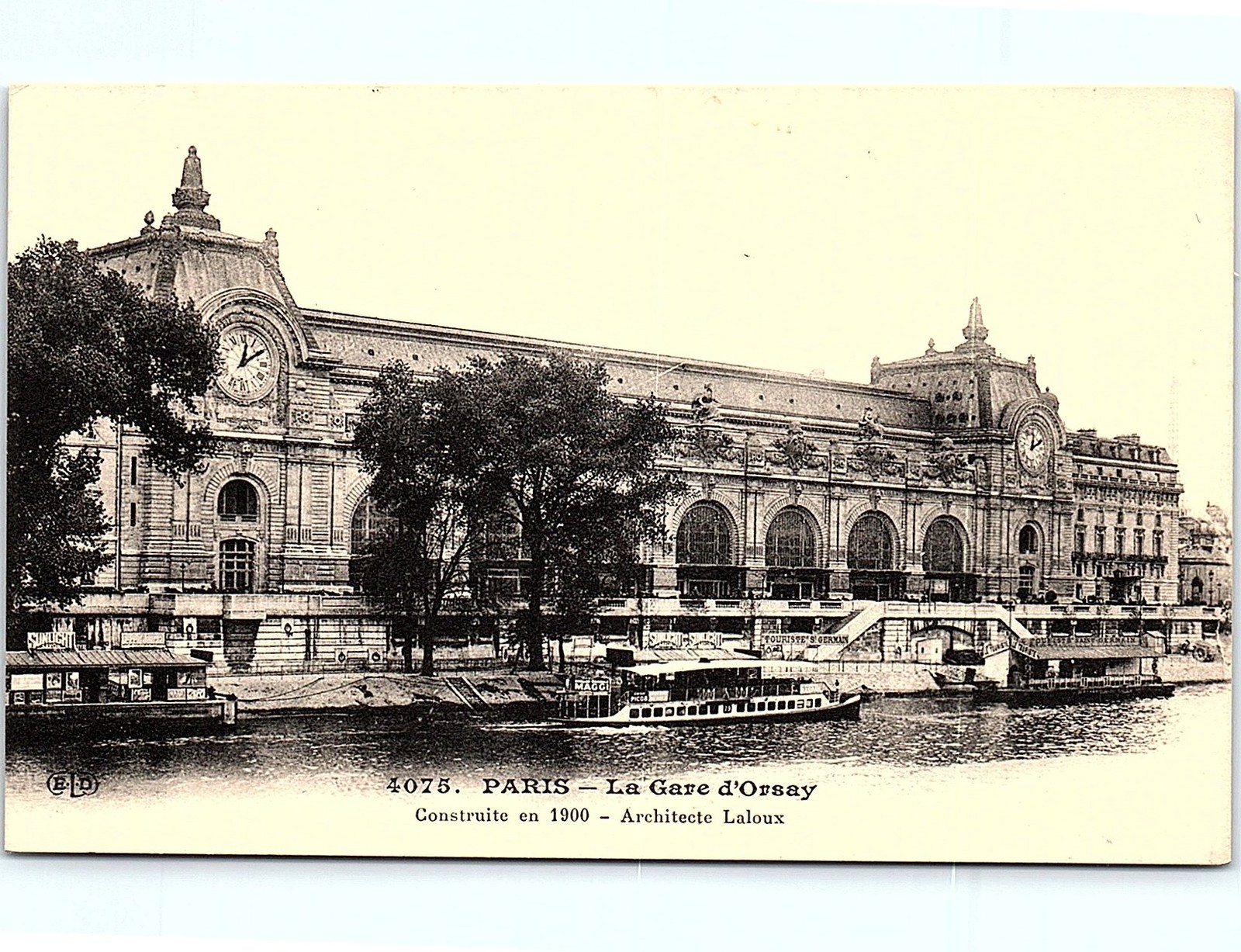 Postcard Vintage postcard: Paris - La Gare d\'Orsay