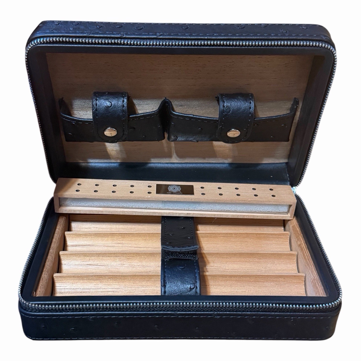 Avo Cigar Case Travel Cedar Wood Ostrich Print Black Leather Humidor Box 8x5 Avo Cigar Case Travel Cedar Wood Ostrich Print Black Leather Humidor Box 8x5