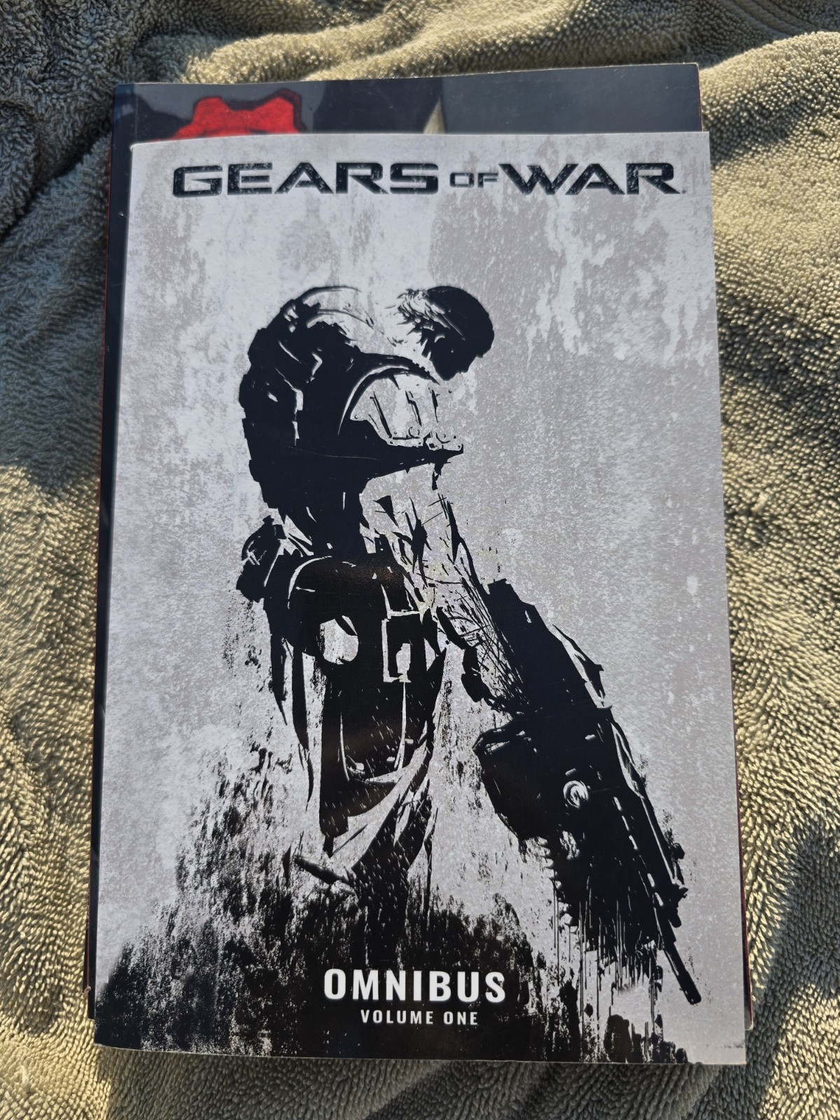 Gears of War Omnibus Volume 1 IDW