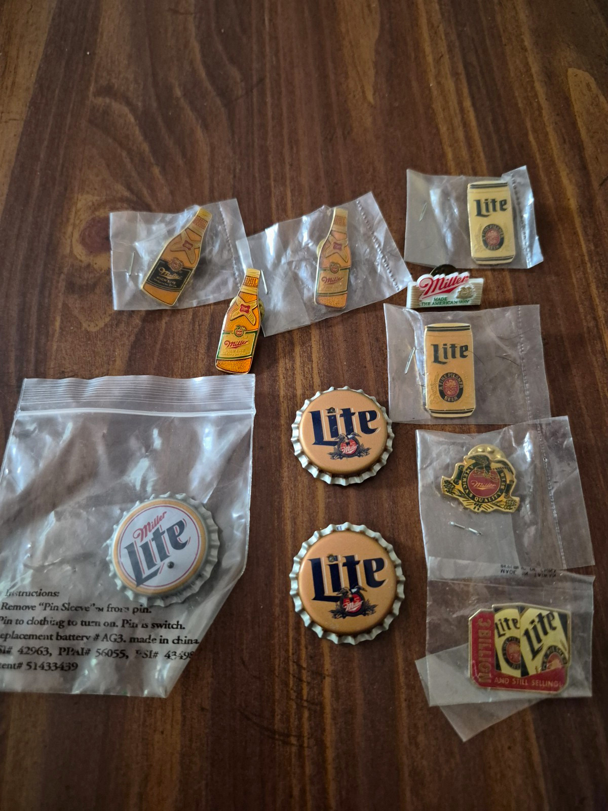 vintage Miller Lite & Miller Beer Breweriana Pin Lot Multiple Pieces