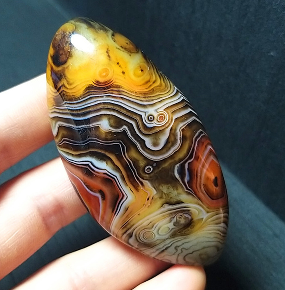 TOP 69.3G Natural Polished Silk Banded Lace Stone Madagascar C181