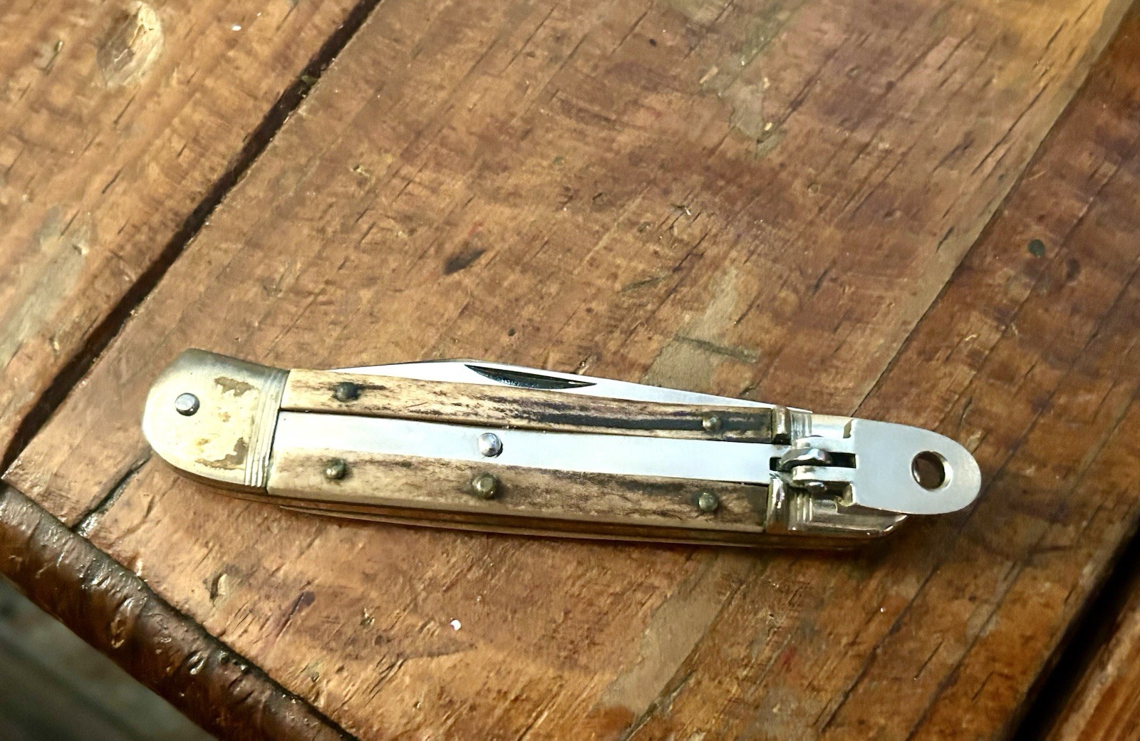 Vintage Hubertus Solingen Germany Stag Handle Rostfrei Switch Blade Pock Knife.