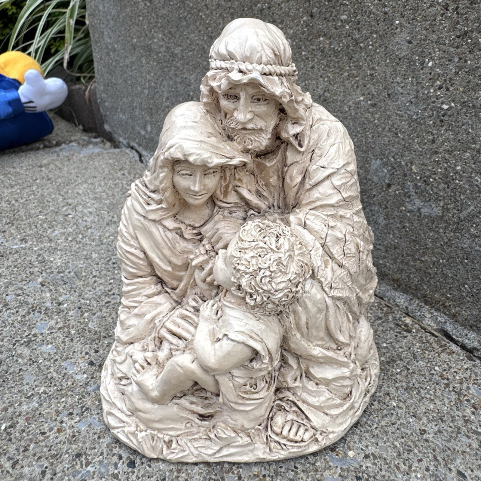 Vintage Abbey Press 1996 Nativity Holy Family Joseph Jesus Mary Resin Figure