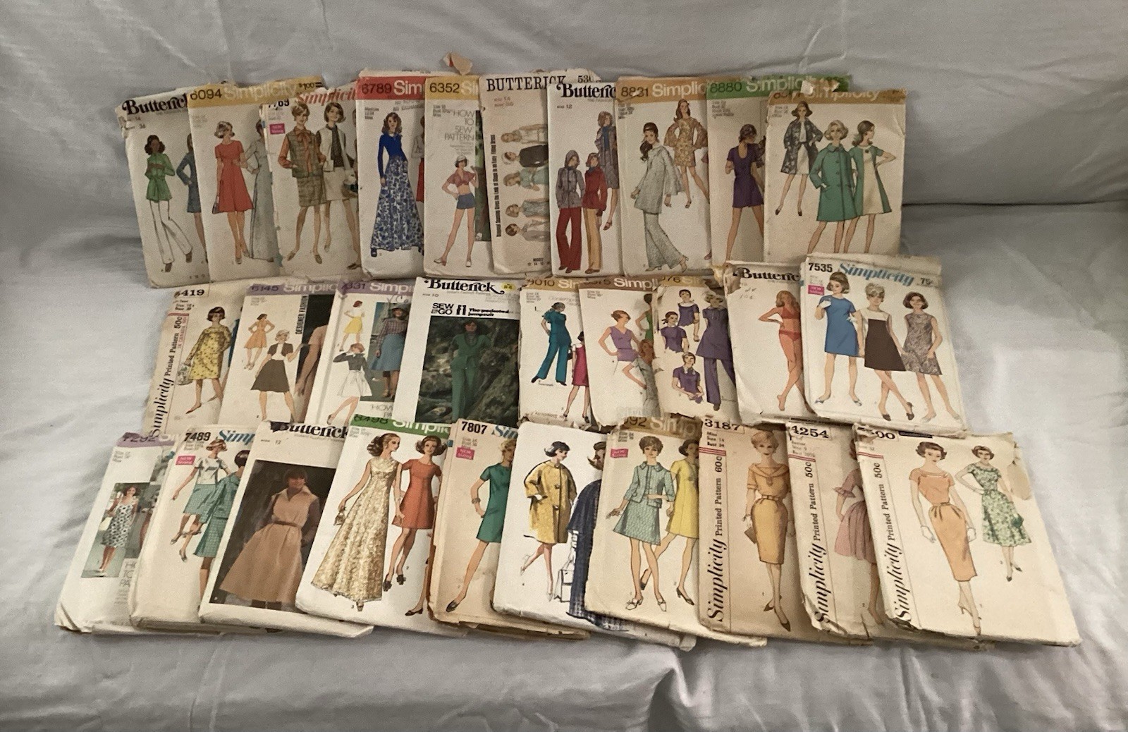 Lot of 290 Vintage Sewing Patterns McCall Simplicity Butterick Vogue Lot of 290 Vintage Sewing Patterns McCall Simplicity Butterick Vogue