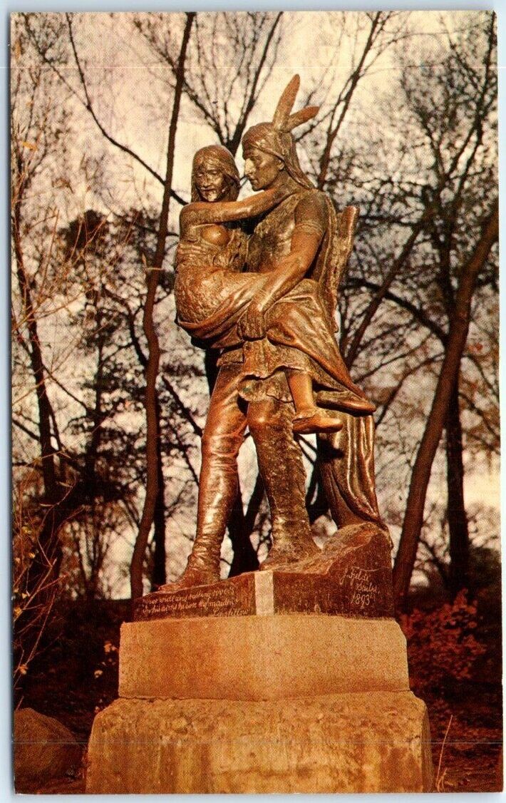 Hiawatha and Minnehaha Statue, Minnehaha Park - Minneapolis, Minnesota