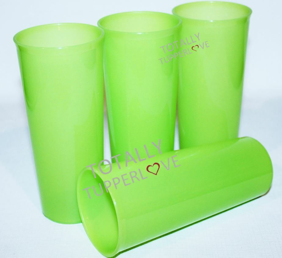 Tupperware Set of 4 Tumbler Cups 16 oz. Straight Sided in Green