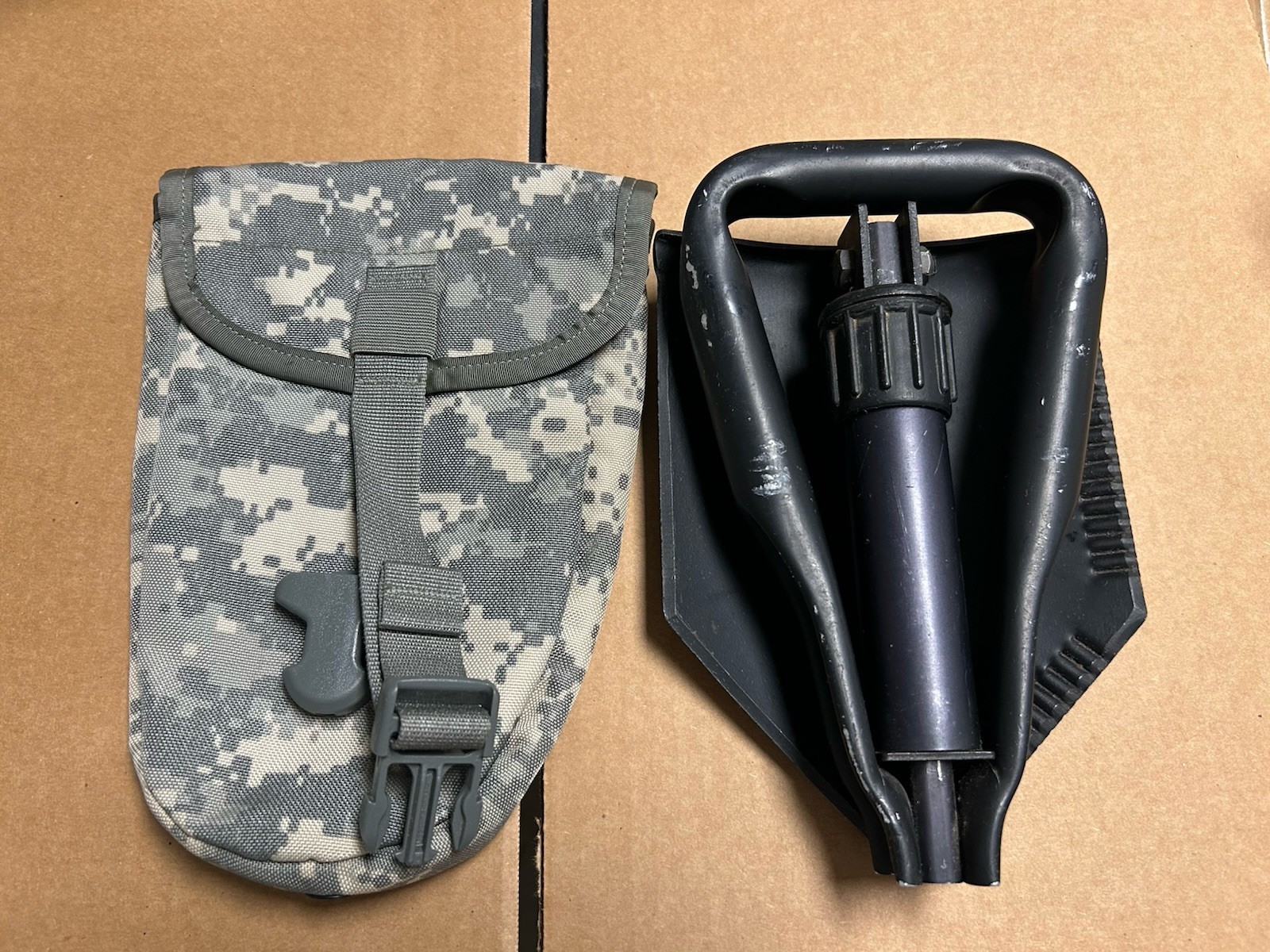 AMES US Military E TOOL ENTRENCHING TOOL SHOVEL & ACU COVER CASE POUCH VGC
